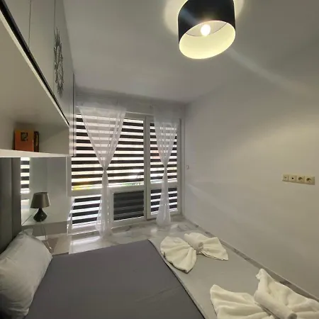 Apartment Cherno 1 N